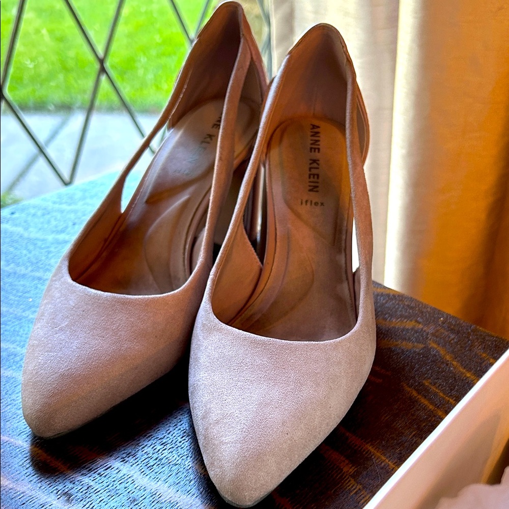 Anne Klein Elegant Blush Heels